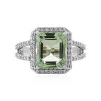 Zilveren ring met een groene amethist