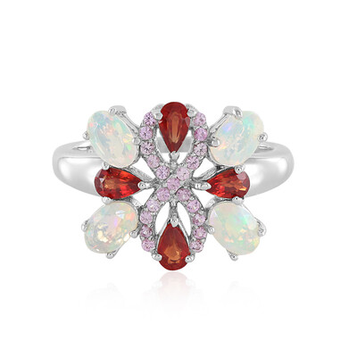 Zilveren ring met Welo-opalen