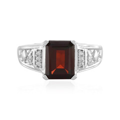 Zilveren ring met een Mozambique granaat