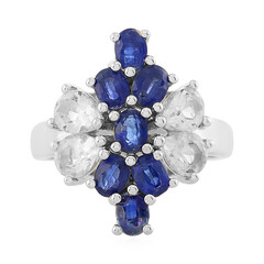 Zilveren ring met witte topaasstenen