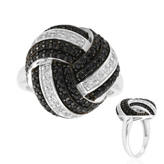 Zilveren ring met zirkonen