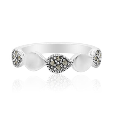 Zilveren ring met marcasieten