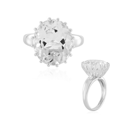 Zilveren ring met een witte topaas