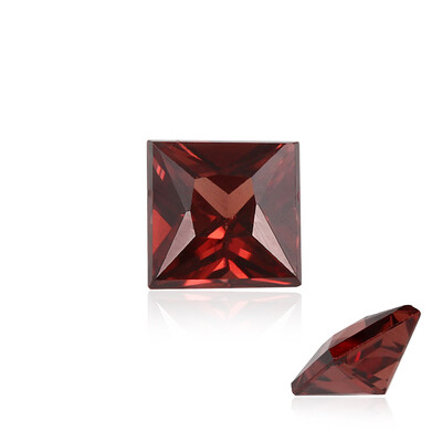Edelsteen met een roze zirkoon