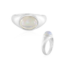 Zilveren ring met een Welo-opaal