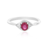 Zilveren ring met een Bemainty robijn