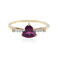 Gouden ring met een magenta granaat