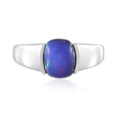 Zilveren ring met een Mezezo opaal