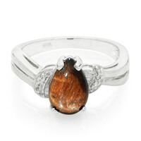 Zilveren ring met een rode tijgeroog