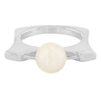 Zilveren ring met een zoetwater kweekparel