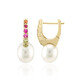 Gouden oorbellen met witte zuidzee parels (Michelle Albala)