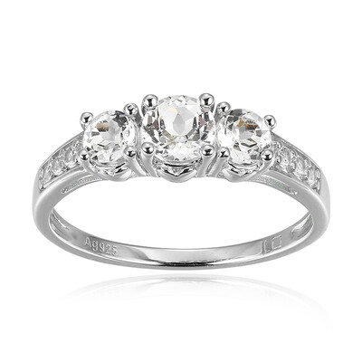Zilveren ring met een witte topaas