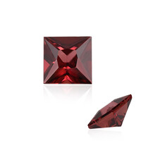 Edelsteen met een roze zirkoon