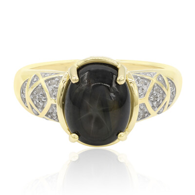 Gouden ring met een zwarte ster saffier