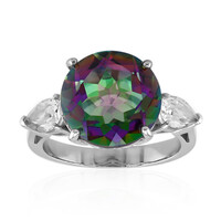 Zilveren ring met een mystieke kwarts