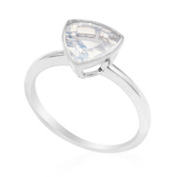Zilveren ring met een maan blauwe kwarts