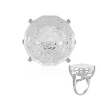 Zilveren ring met een witte kwarts