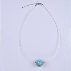 Halsketting met een larimar