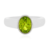 Zilveren ring met een Jilin Peridoot