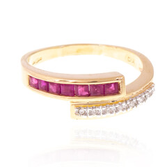 Gouden ring met robijnen