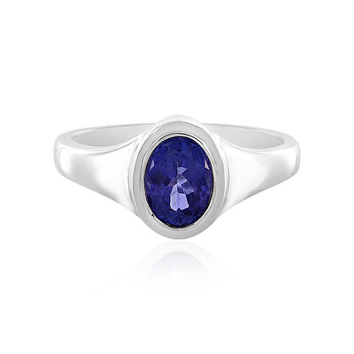 Zilveren ring met een tanzaniet