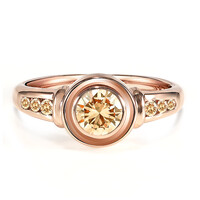 Gouden ring met een VS1 Argyle-Rose de France-Diamant