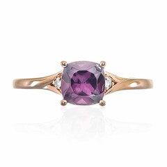 Gouden ring met een rhodliet