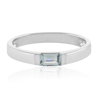 Zilveren ring met een aquamarijn