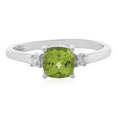 Zilveren ring met een peridoot
