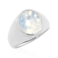 Zilveren ring met een maan blauwe kwarts
