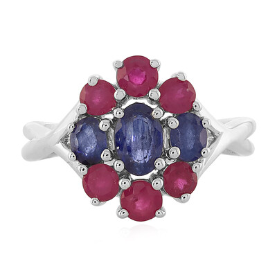 Zilveren ring met een Madagaskar Blauwe Saffier
