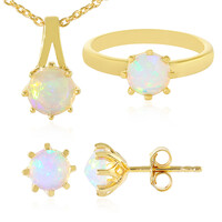 Zilveren ring met Welo-opalen