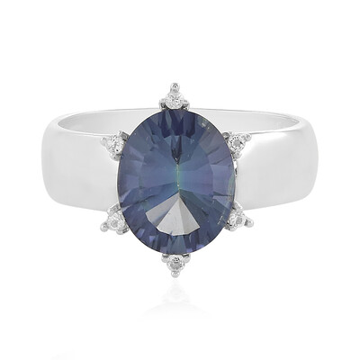 Zilveren ring met een blauwe mystieke kwarts