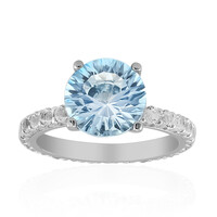 Zilveren ring met een hemel-blauwe topaas