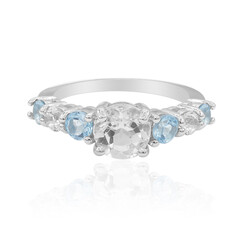 Zilveren ring met een witte topaas