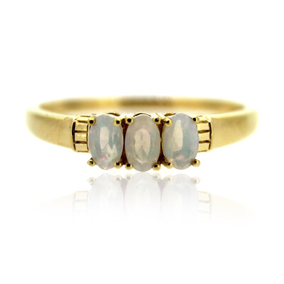 Zilveren ring met Welo-opalen