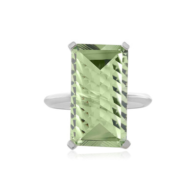 Zilveren ring met een groene amethist