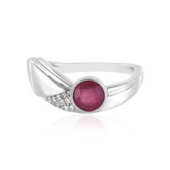 Zilveren ring met een Madagaskar Robijn