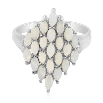 Zilveren ring met witte opalen