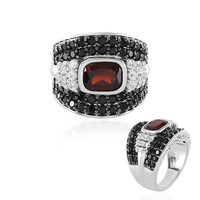 Zilveren ring met een Mozambique granaat