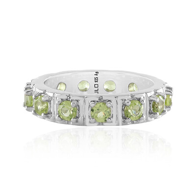 Zilveren ring met peridoots