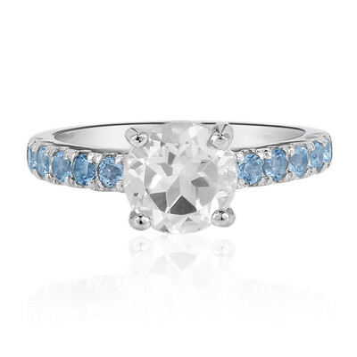 Zilveren ring met een witte topaas