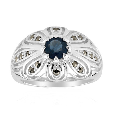Zilveren ring met een blauwe saffier (Annette classic)