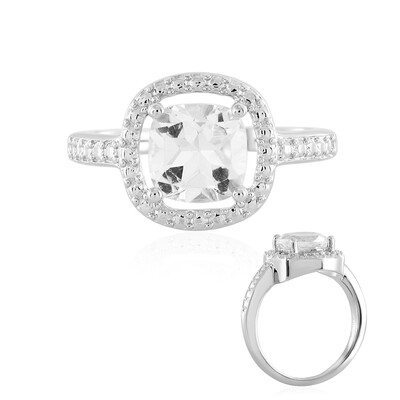 Zilveren ring met een witte topaas