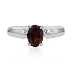 Zilveren ring met een Mozambique granaat