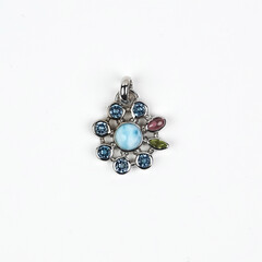 Zilveren hanger met een larimar