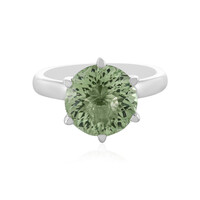 Zilveren ring met een groene amethist