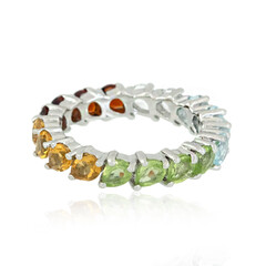 Zilveren ring met hemel-blauwe topaasstenen