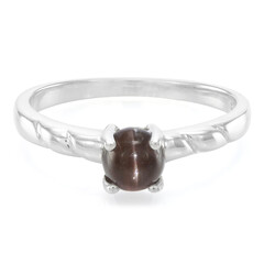 Zilveren ring met een kattenoog-scapoliet