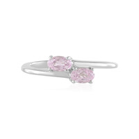 Zilveren ring met kunzietstenen